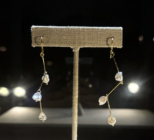 Dangling Pearl Earrings