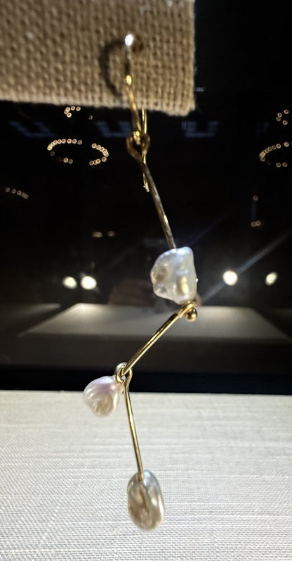 Dangling Pearl Earrings
